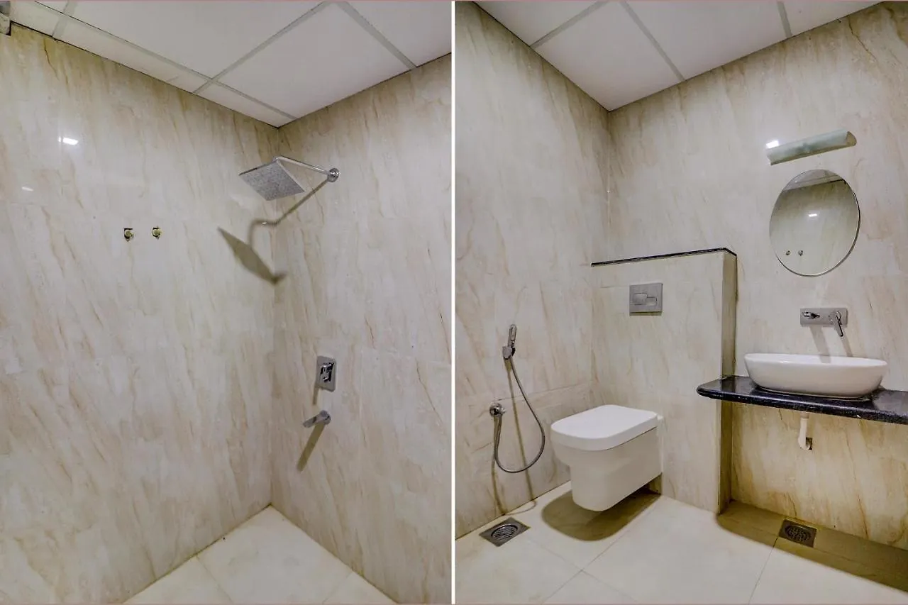 فاراناسي Fabhotel Premium Kashi 3*,  الهند