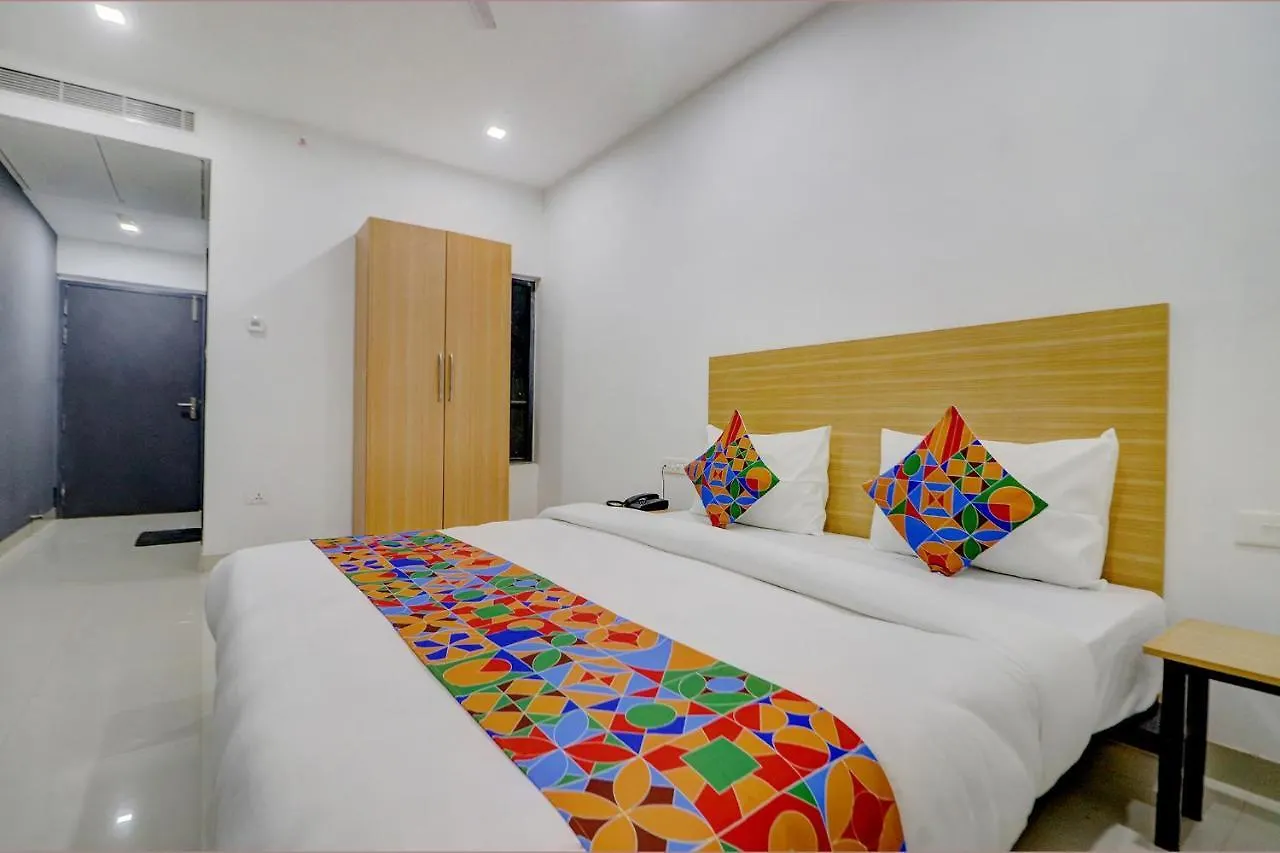 فاراناسي Fabhotel Premium Kashi 3*,  الهند
