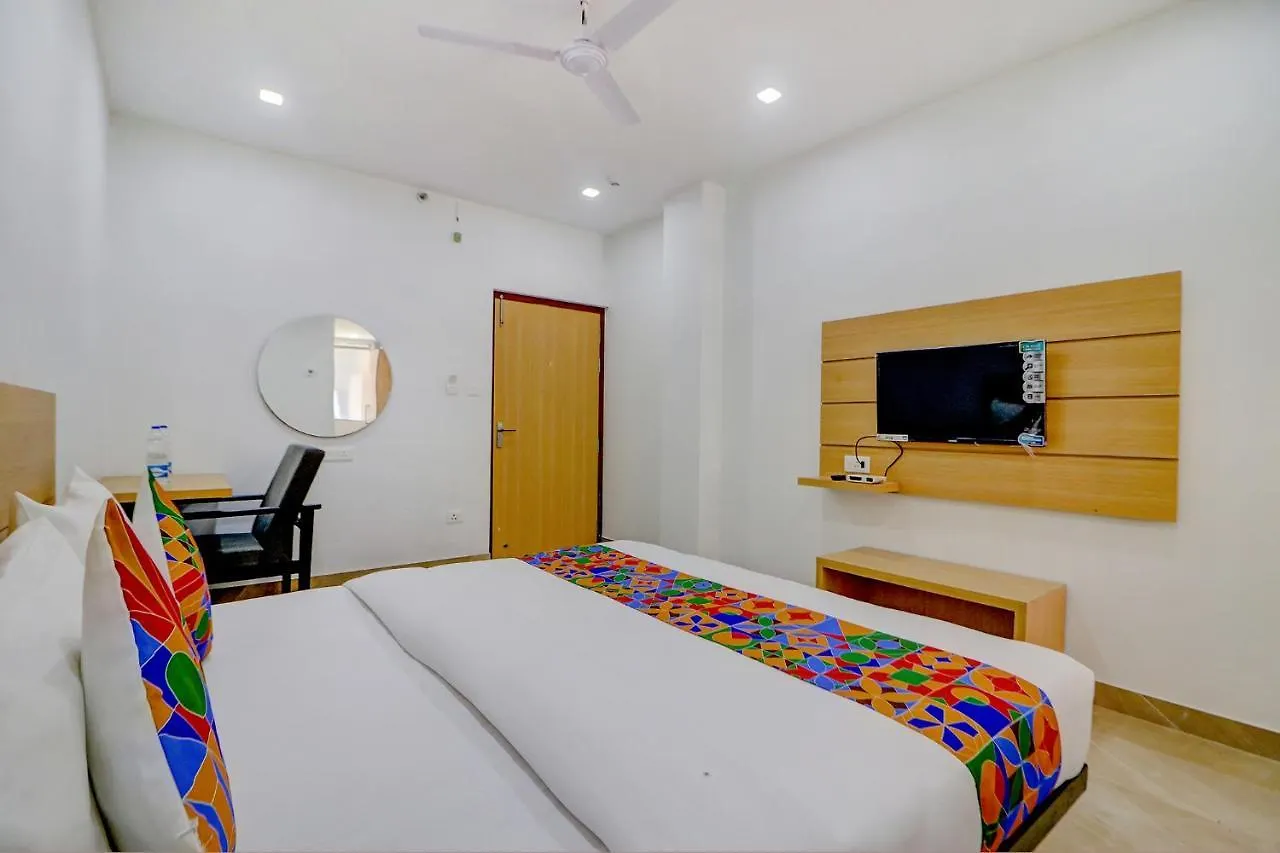 فاراناسي Fabhotel Premium Kashi الهند