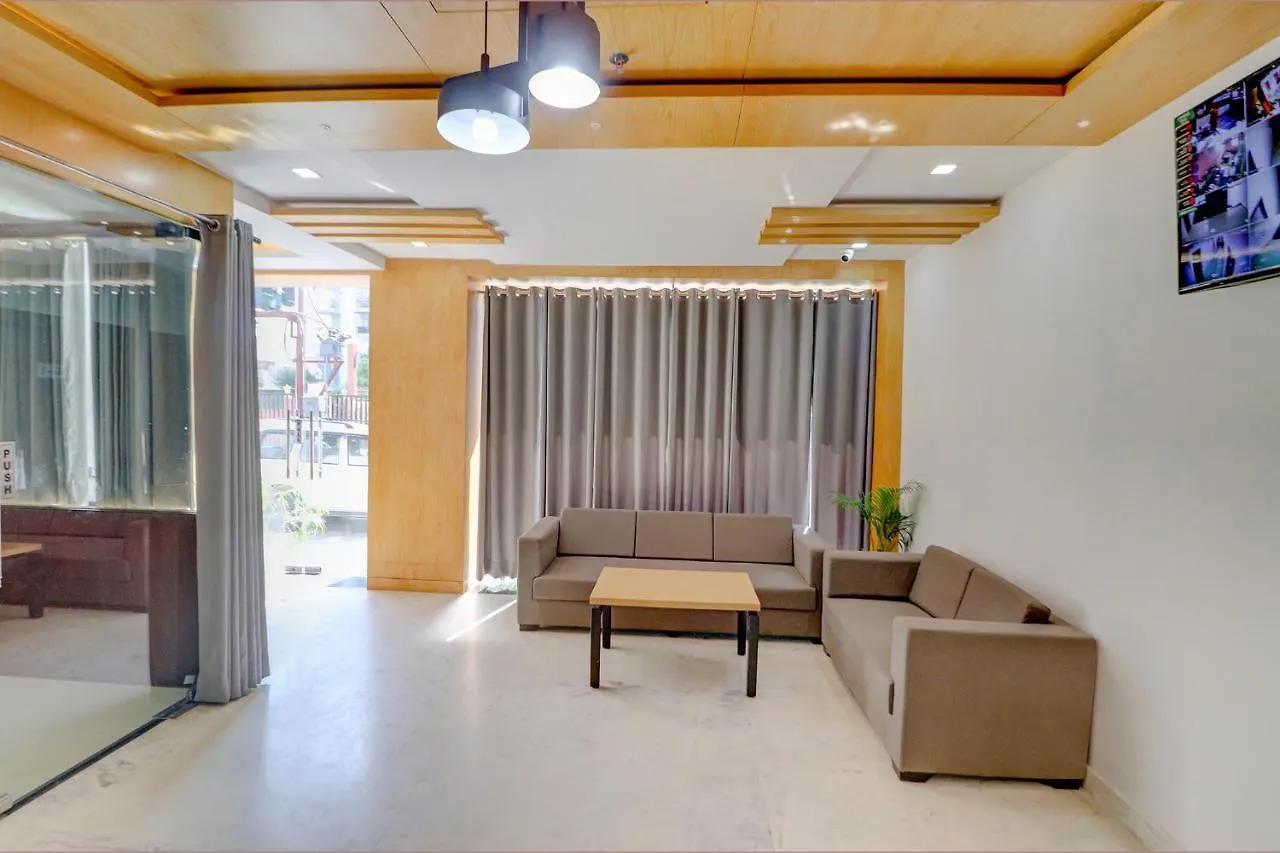 فاراناسي Fabhotel Premium Kashi الهند