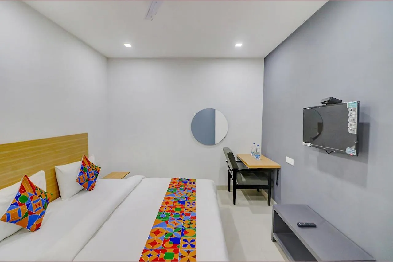 فندق فاراناسي Fabhotel Premium Kashi